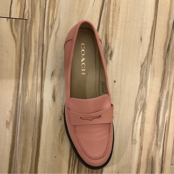 Candy pink Coach leather loafers - Picture 3 of 5